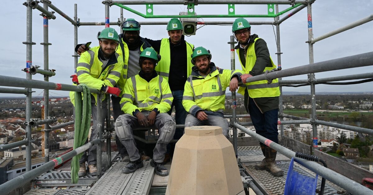 20220329-pose-derniere-pierre-eglise-saint-martin (3)