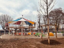 aire de jeux place de la fete