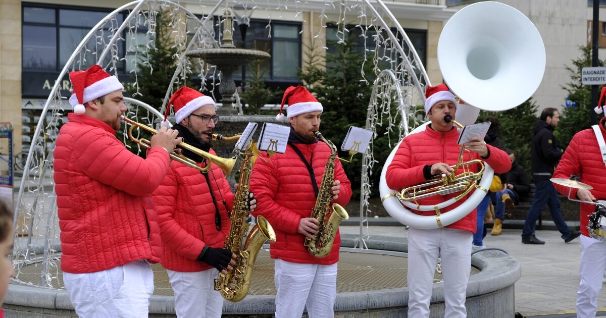 ouverture village noël patinoire 2023 (4)