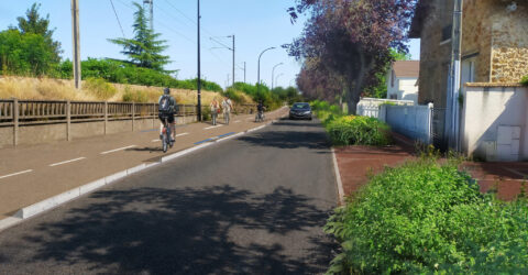 Rue Turgot : vue de la future piste cyclable en direction de la gare de Houilles/Carrières-sur-Seine - ERA